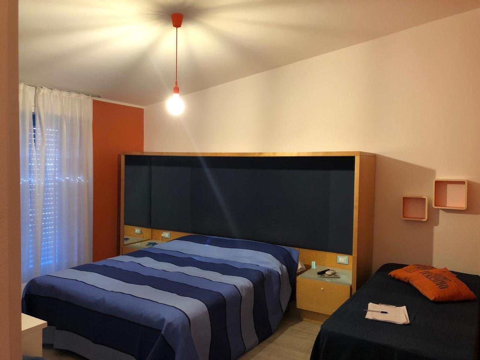 La Favorita Hotel 칼라고노네 외부 사진