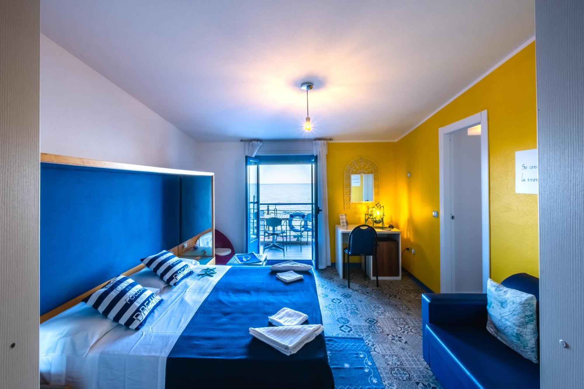 La Favorita Hotel 칼라고노네 외부 사진