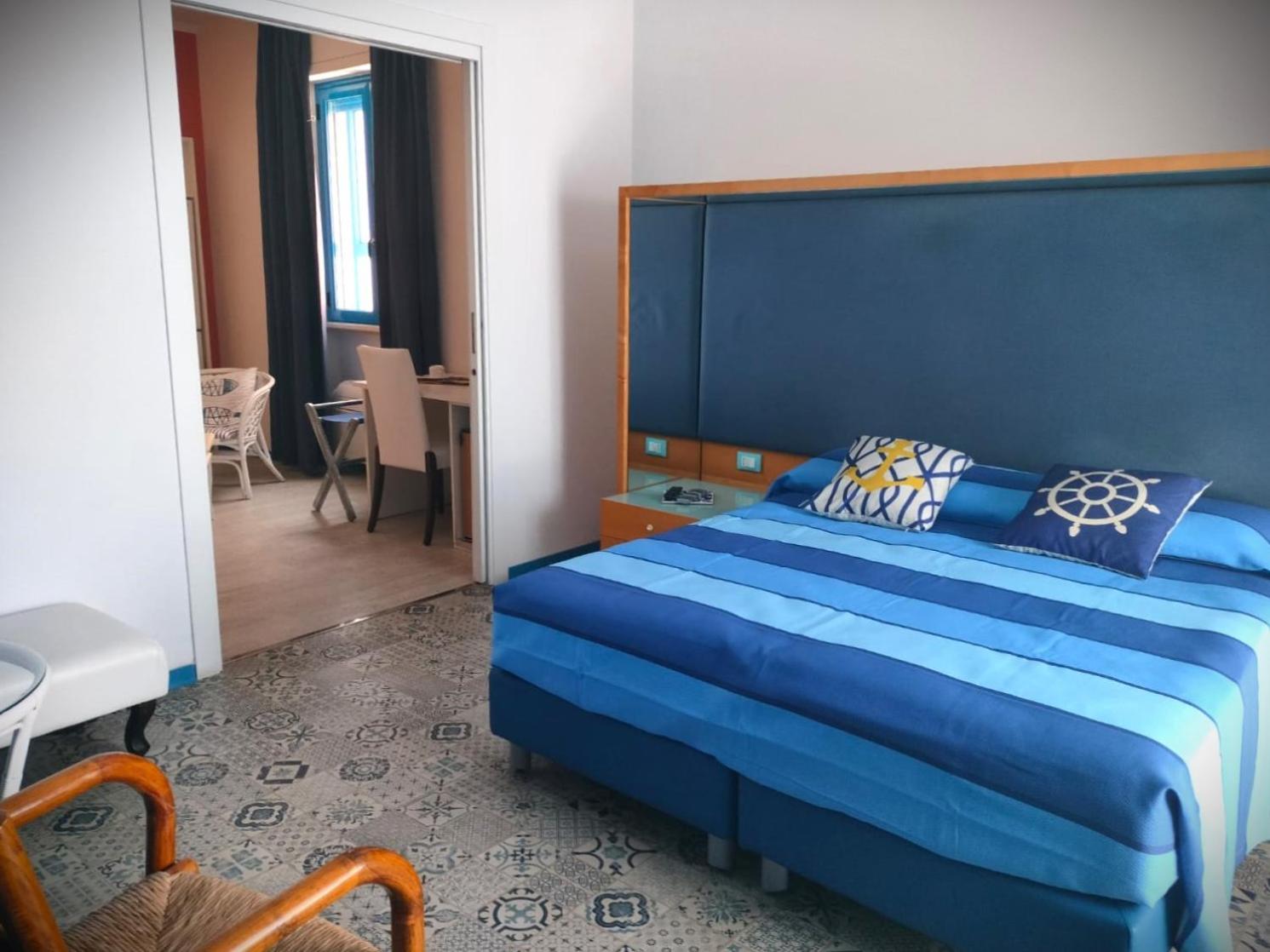 La Favorita Hotel 칼라고노네 외부 사진